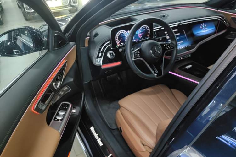 Used Mercedes-Benz E-Class 2024 E 300 L Exclusive Edition Driver Seat