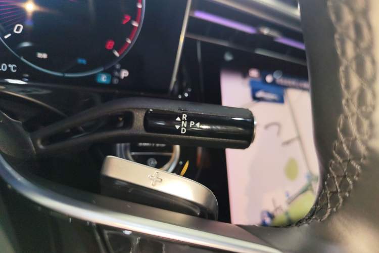 Used Mercedes-Benz E-Class 2024 E 300 L Luxury Model Gear Lever