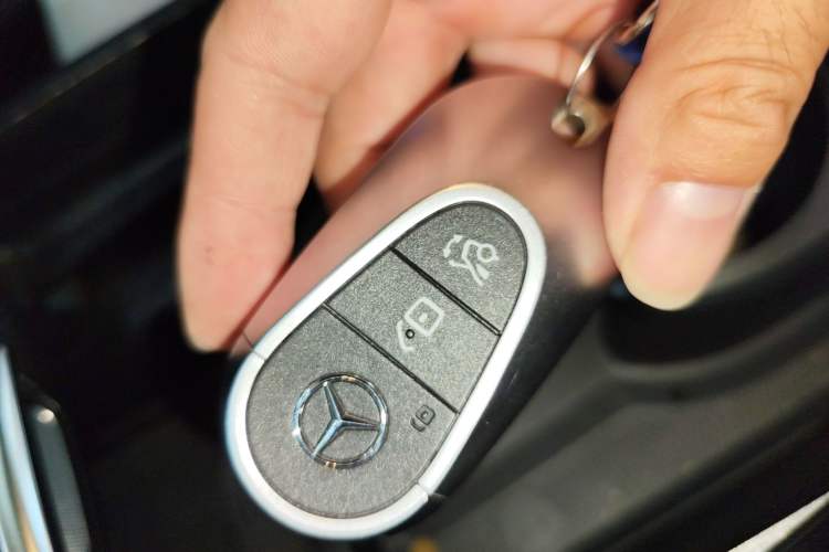 Used Mercedes-Benz E-Class 2024 E 300 L Luxury Model Interior 1