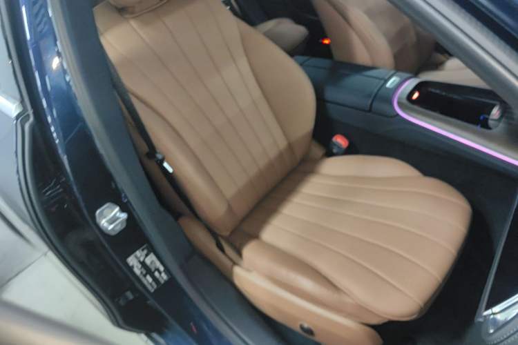Used Mercedes-Benz E-Class 2024 E 300 L Exclusive Edition Right Front Seat