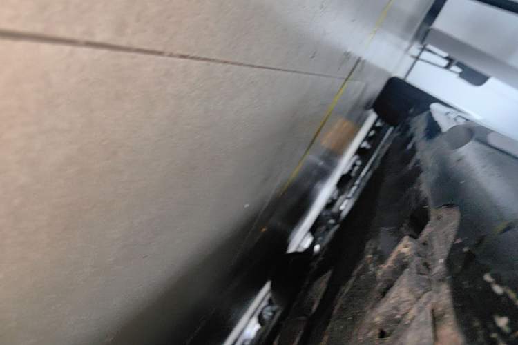 Used Mercedes-Benz E-Class 2024 E 300 L Exclusive Edition Right Side Sill