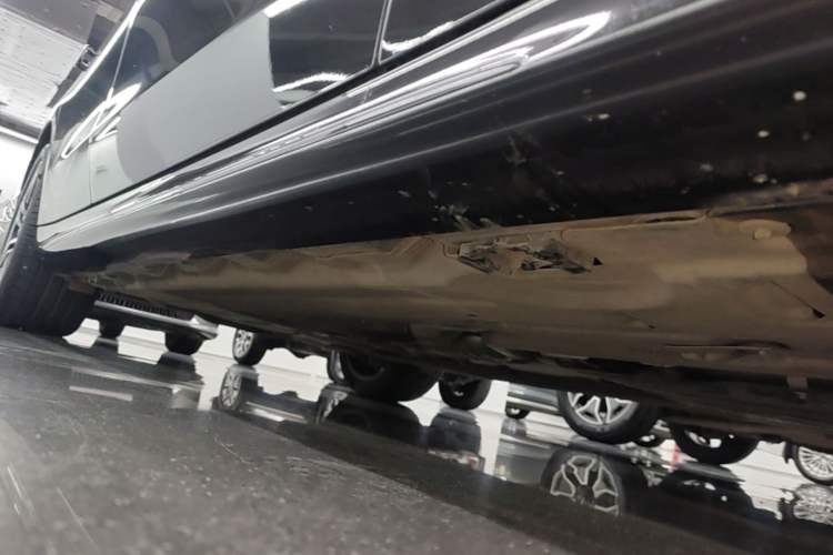 Used Mercedes-Benz E-Class 2024 E 300 Fashion Sport Edition Chassis Front Right
