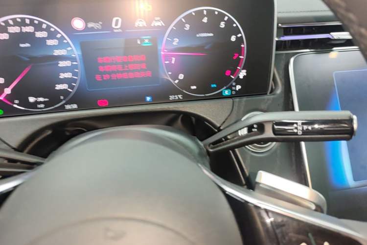 Used Mercedes-Benz E-Class 2024 E 300 Fashion Sport Edition Gear Lever