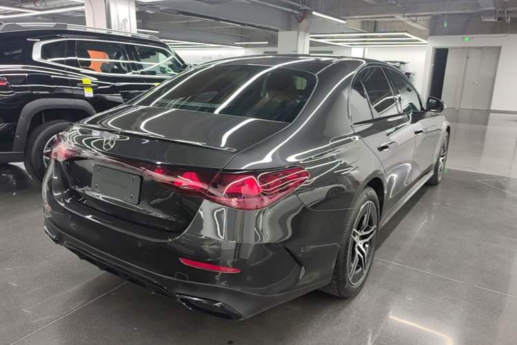 Used Mercedes-Benz E-Class 2024 E 300 Fashion Sport Edition Rear Right 45 Deg