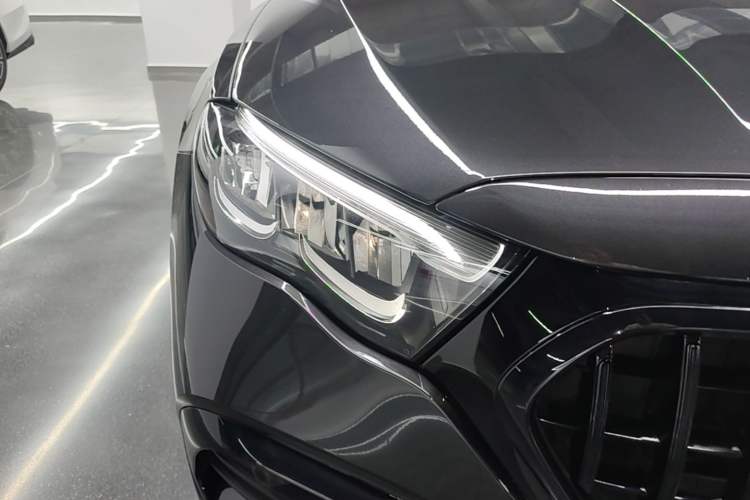 Used Mercedes-Benz E-Class 2024 E 300 Fashion Sport Edition Right Front Headlight