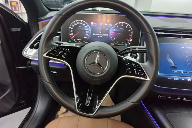Used Mercedes-Benz E-Class 2024 E 300 Fashion Sport Edition Steering Wheel