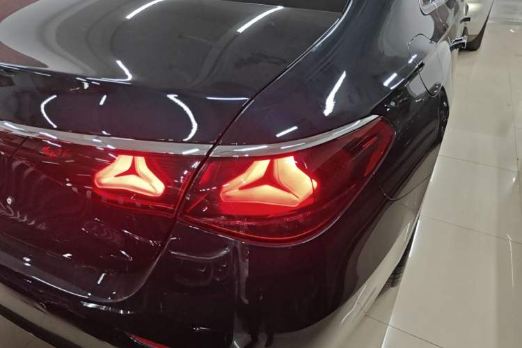 Used Mercedes-Benz E-Class 2024 E 300 L Stylish Model Exterior 3