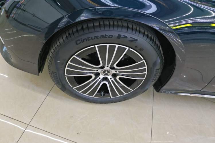 Used Mercedes-Benz E-Class 2024 E 260 L 4MATIC Left Front Wheel Hub