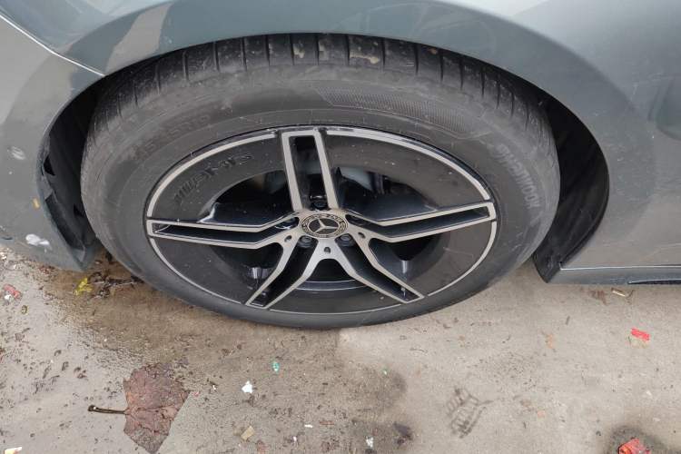 Used Mercedes-Benz E-Class 2024 E 260 Sport Edition Left Front Wheel Hub