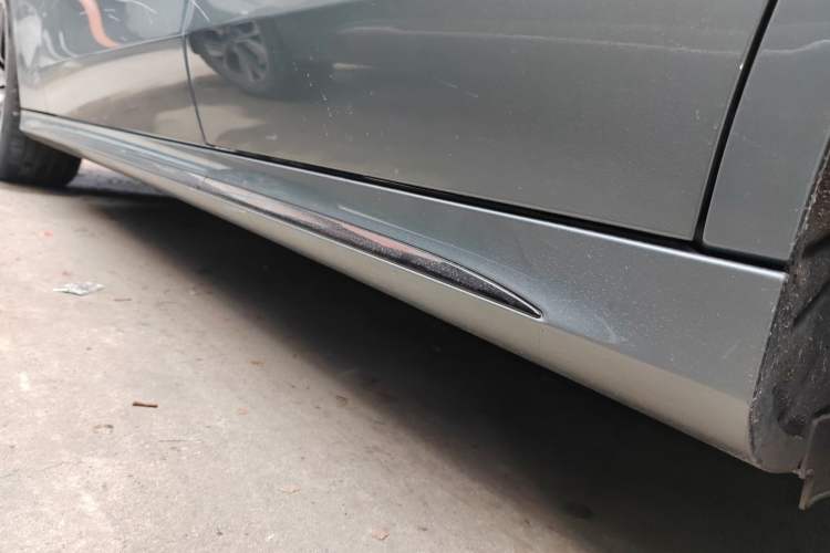 Used Mercedes-Benz E-Class 2024 E 260 Sport Edition Left Side Sill