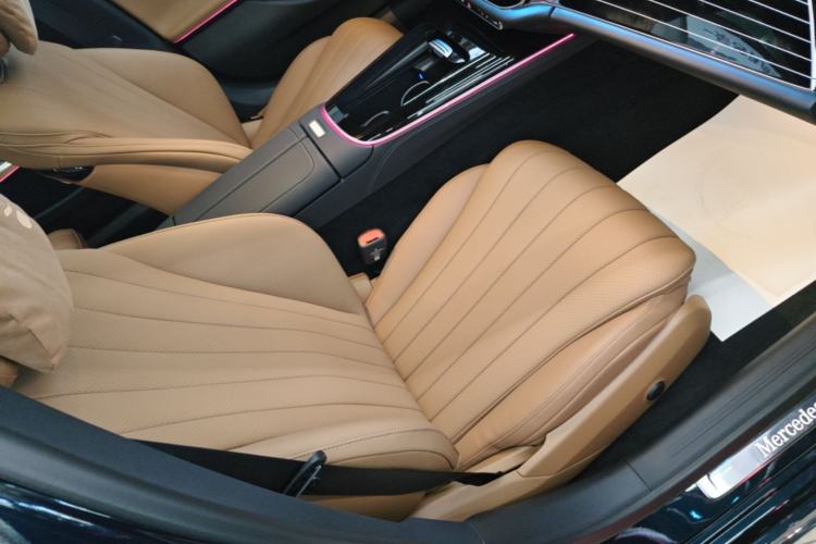 Used Mercedes-Benz E-Class 2024 E 260 L 4MATIC Right Front Seat