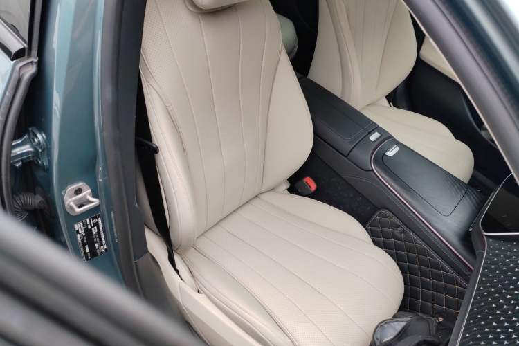 Used Mercedes-Benz E-Class 2024 E 260 Sport Edition Right Front Seat