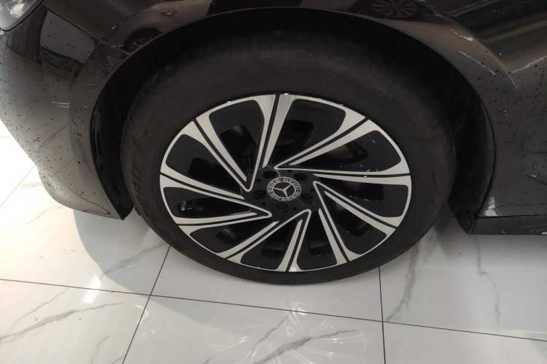 Used Mercedes-Benz E-Class 2024 E 300 L Luxury Model Left Front Wheel Hub