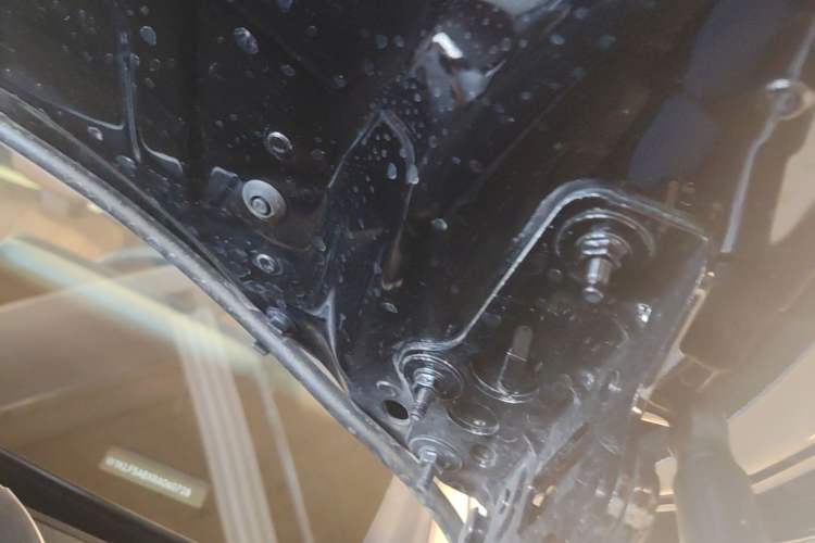Used Mercedes-Benz E-Class 2024 E 260 Sport Edition Engine Bay Left