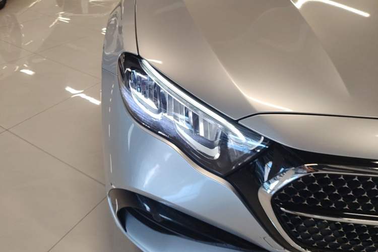 Used Mercedes-Benz E-Class 2024 E 260 Sport Edition Exterior 3