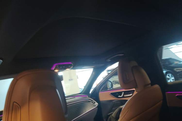 Used Mercedes-Benz E-Class 2024 E 260 Sport Edition Headliner