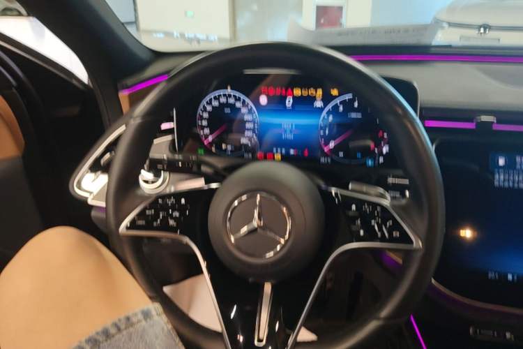 Used Mercedes-Benz E-Class 2024 E 260 Sport Edition Steering Wheel