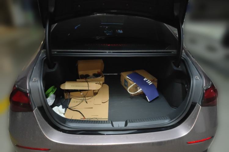 Used Mercedes-Benz E-Class 2024 E 300 L Exclusive Edition Trunk