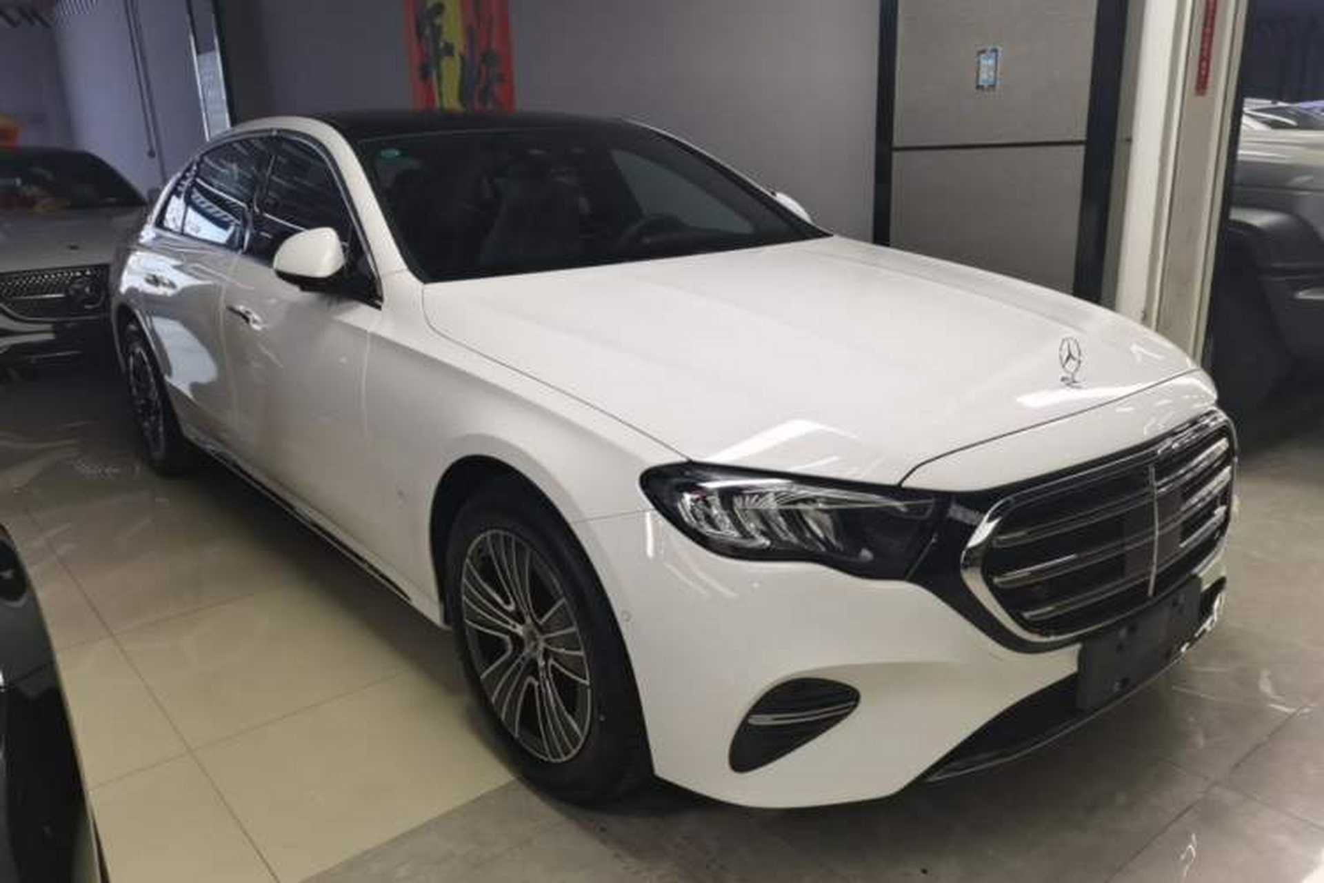 Used Mercedes-Benz E-Class 2024 E 260 L 4MATIC Exterior 1