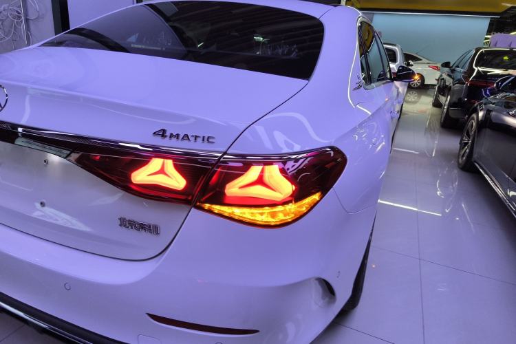 Used Mercedes-Benz E-Class 2024 E 260 L 4MATIC Sport Edition Exterior 3