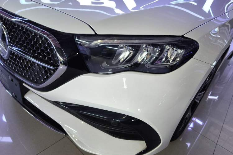 Used Mercedes-Benz E-Class 2024 E 260 L 4MATIC Sport Edition Left Front Headlight