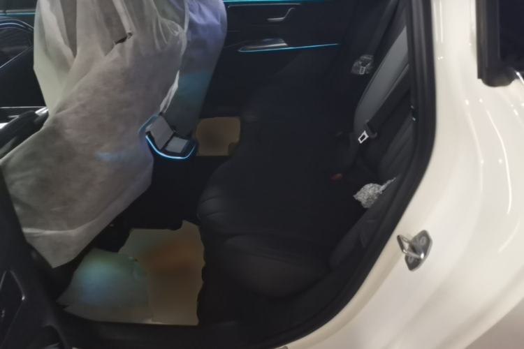 Used Mercedes-Benz E-Class 2024 E 260 L 4MATIC Left Rear Seat