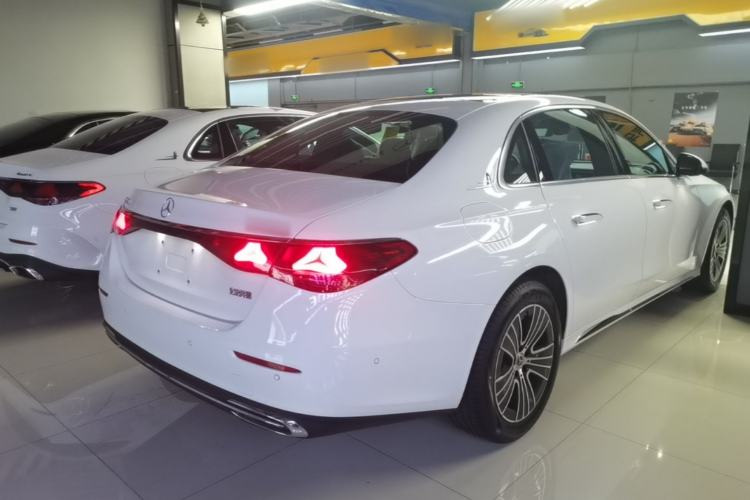Used Mercedes-Benz E-Class 2024 E 260 L 4MATIC Rear Right 45 Deg