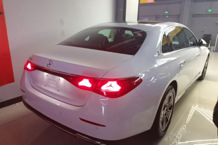 Used Mercedes-Benz E-Class 2024 E 260 L 4MATIC Rear Right 45 Deg