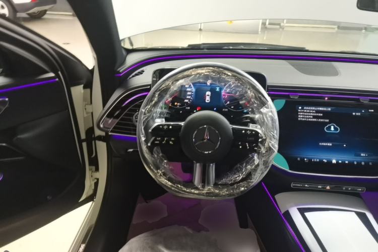 Used Mercedes-Benz E-Class 2024 E 260 L 4MATIC Sport Edition Steering Wheel