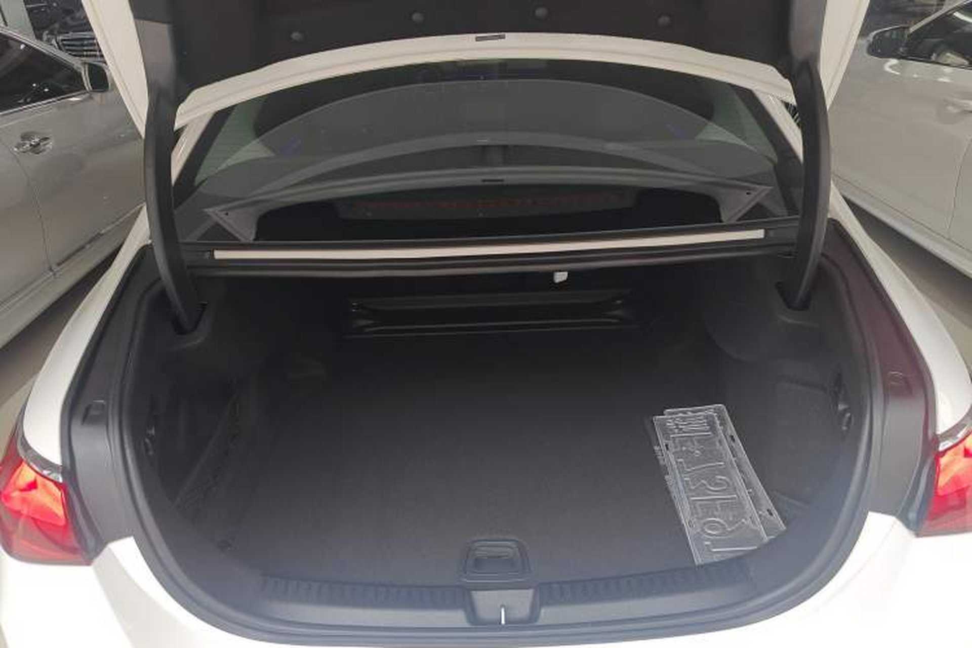 Used Mercedes-Benz E-Class 2024 E 300 Fashion Sport Edition Trunk