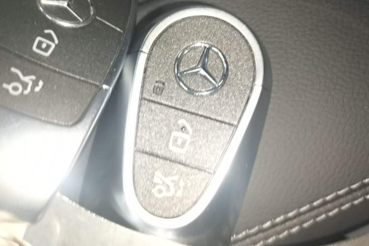 Used Mercedes-Benz E-Class 2024 E 260 L 4MATIC Vehicle Key
