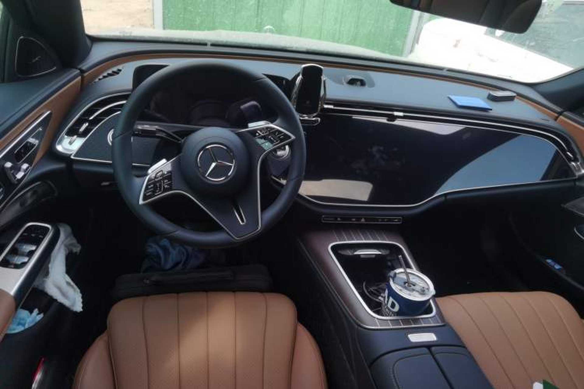 Used Mercedes-Benz E-Class 2025 Facelift E 300 L Luxury Edition Center Console