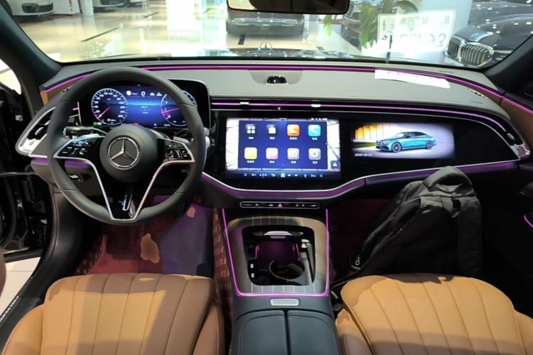 Used Mercedes-Benz E-Class 2025 E 300 L Luxury Model Center Console