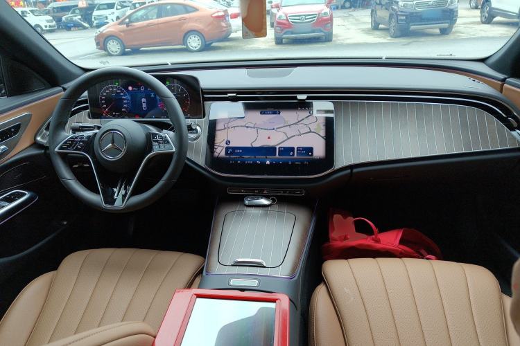 Used Mercedes-Benz E-Class 2025 E 300 L Stylish Model Center Console