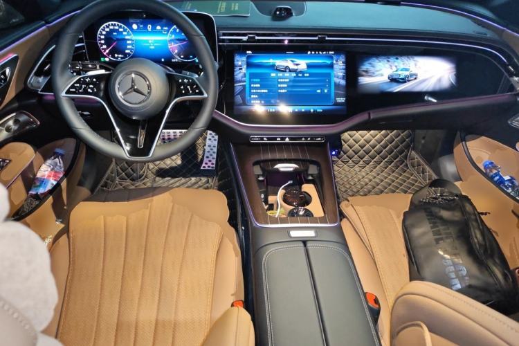 Used Mercedes-Benz E-Class 2025 E 300 L Luxury Model Center Console