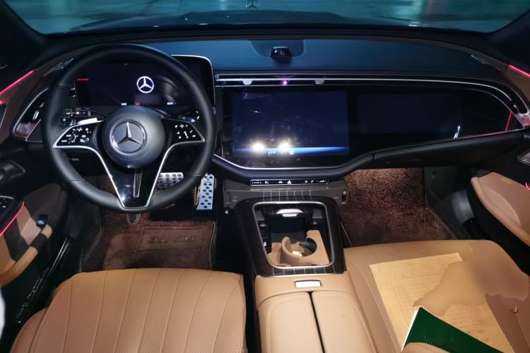 Used Mercedes-Benz E-Class 2025 E 300 L Luxury Model Center Console