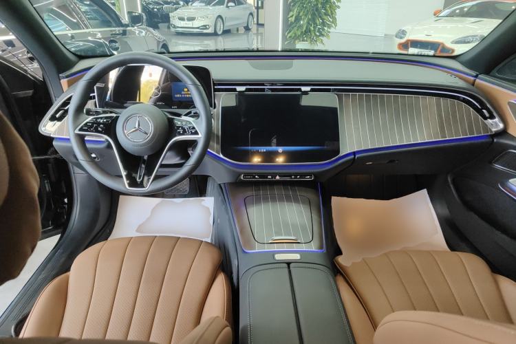 Used Mercedes-Benz E-Class 2025 E 300 L Stylish Model Center Console