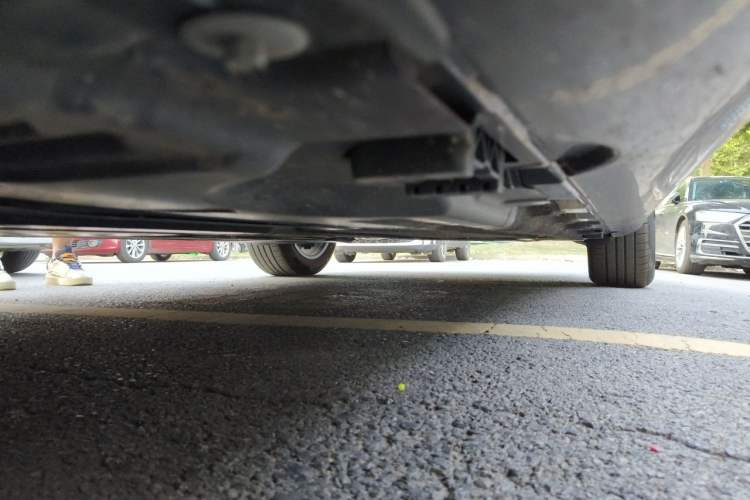 Used Mercedes-Benz E-Class 2025 E 260 L Chassis Front Left