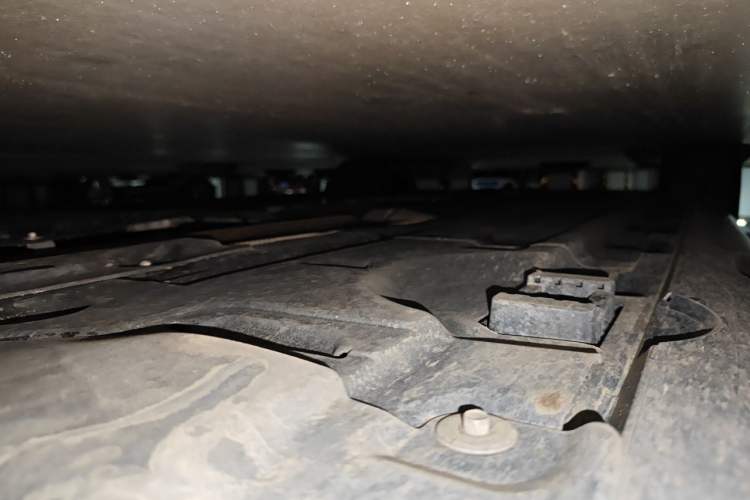 Used Mercedes-Benz E-Class 2025 E 300 L Luxury Model Chassis Front Right