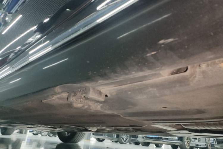 Used Mercedes-Benz E-Class 2025 E 300 L Luxury Model Chassis Rear Left
