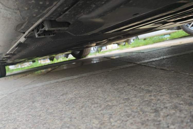 Used Mercedes-Benz E-Class 2025 Facelift E 300 L Luxury Edition Chassis Rear Left