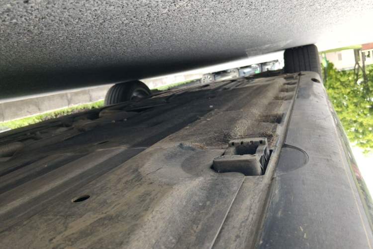Used Mercedes-Benz E-Class 2025 E 300 L Luxury Model Chassis Rear Left