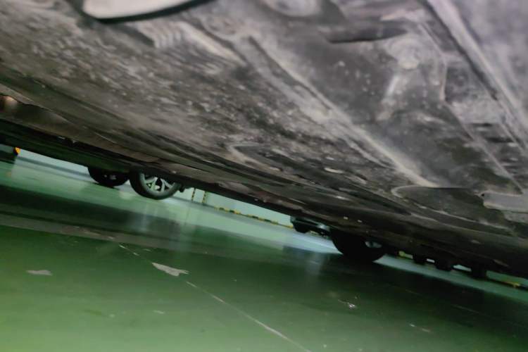 Used Mercedes-Benz E-Class 2025 E 300 L Luxury Model Chassis Rear Right