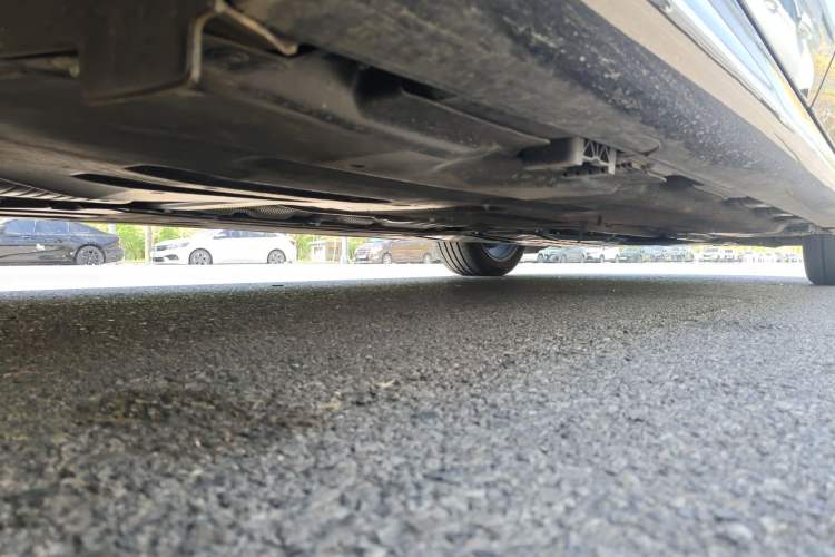 Used Mercedes-Benz E-Class 2025 E 300 L Stylish Model Chassis Rear Right