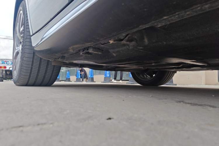 Used Mercedes-Benz E-Class 2025 Facelift E 300 L Fashion Edition Chassis Rear Right