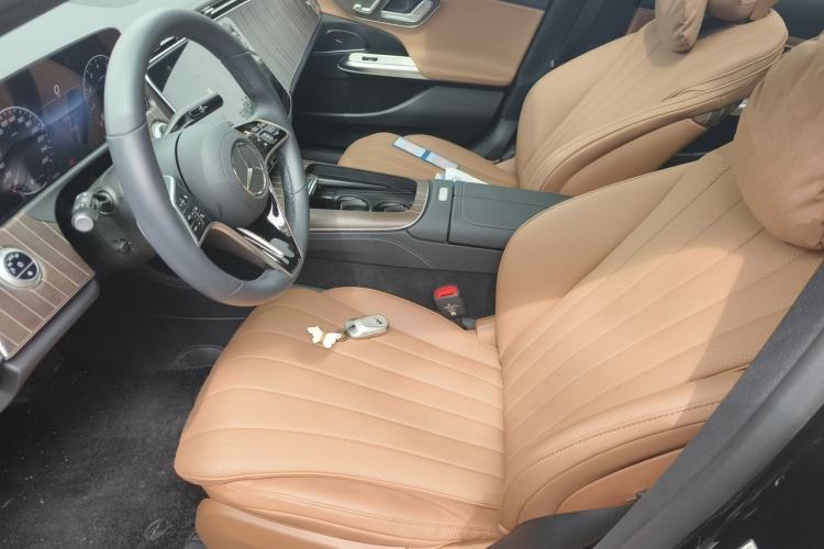 Used Mercedes-Benz E-Class 2025 Facelift E 300 L Fashion Edition Driver Seat