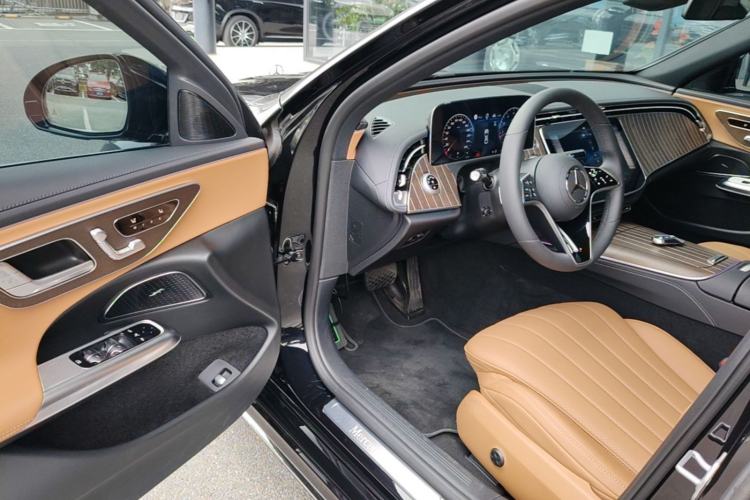 Used Mercedes-Benz E-Class 2025 Facelift E 300 L Fashion Edition Driver Seat