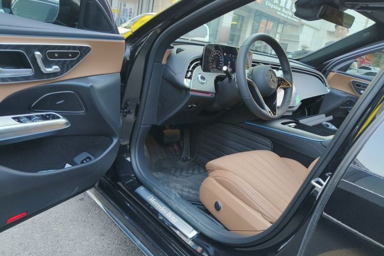 Used Mercedes-Benz E-Class 2025 E 260 L Driver Seat