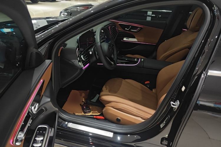 Used Mercedes-Benz E-Class 2025-Year Facelift E 260 L Driver Seat