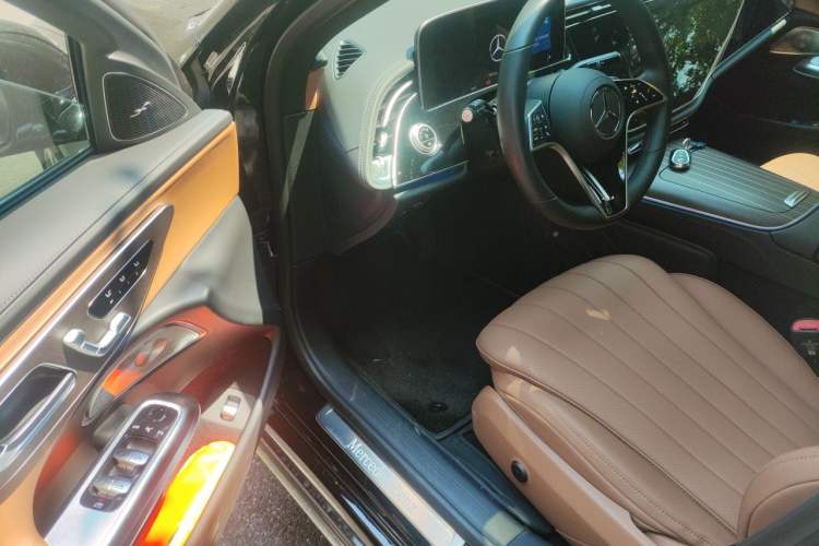 Used Mercedes-Benz E-Class 2025 Facelift E 300 L Luxury Edition Driver Seat